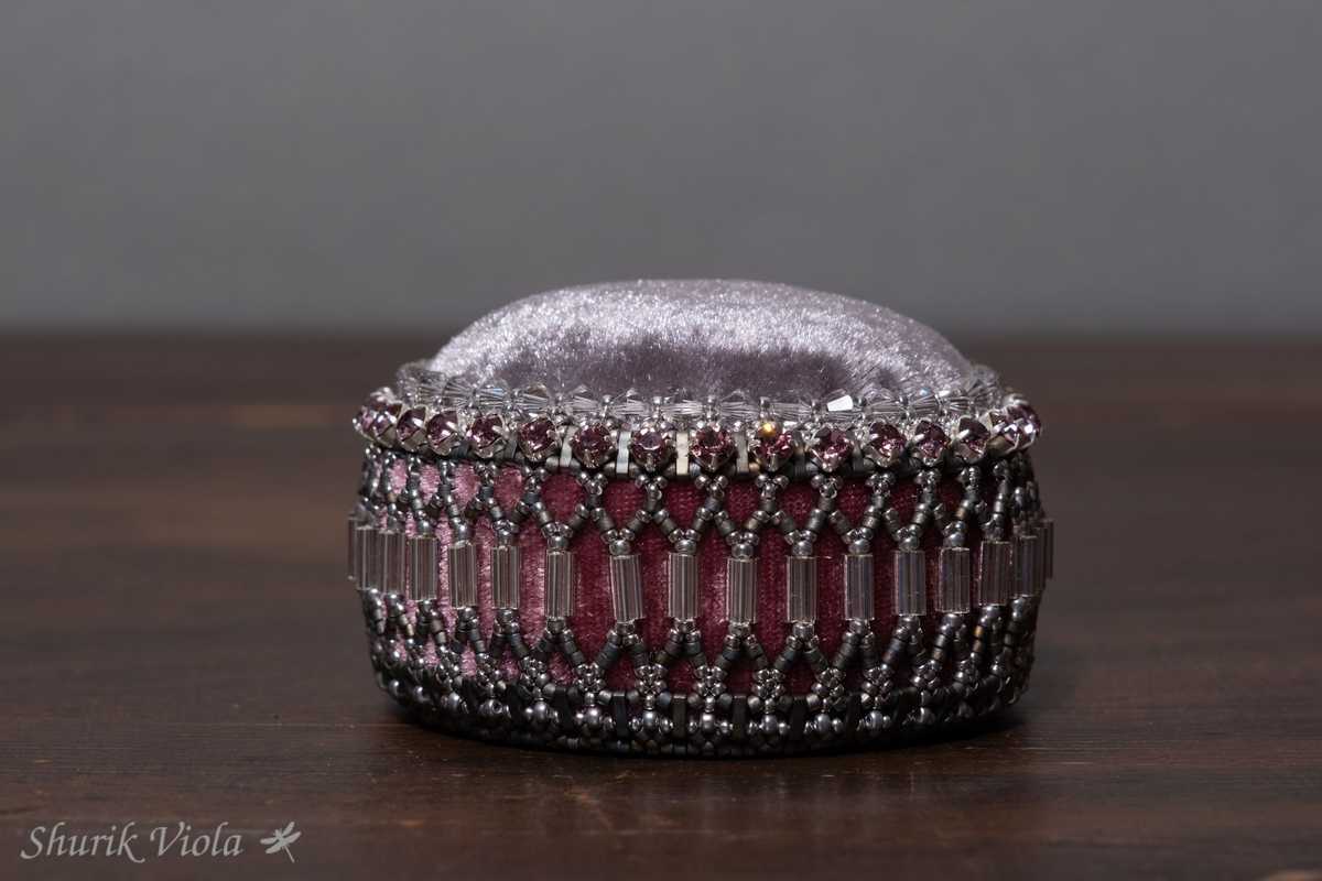 Pincushion / Pique-aiguille