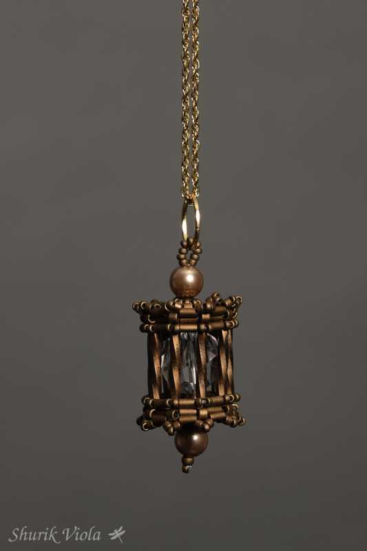 Seed beaded pendant Lantern / Pendentif Lampion en perles de rocaille