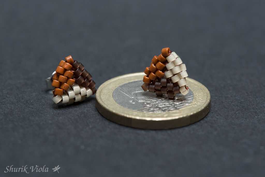 Seed bead earrings / Boucles d'oreilles en perles de rocaille - Shurik Viola