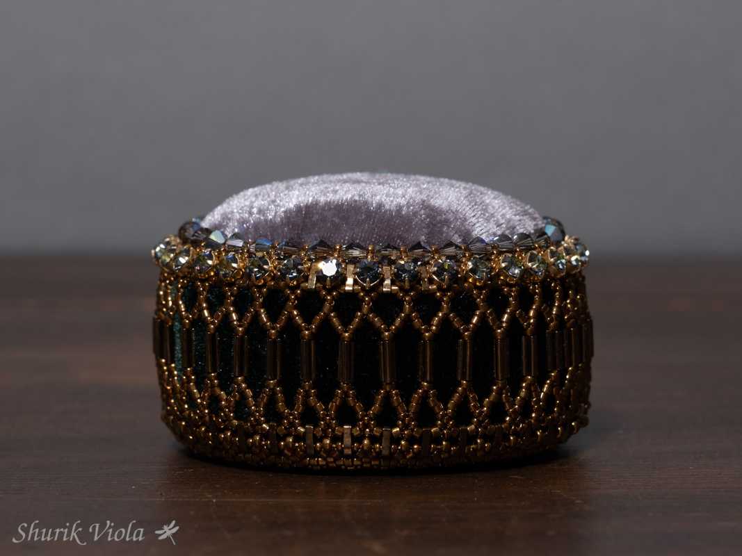 Pincushion / Pique-aiguille