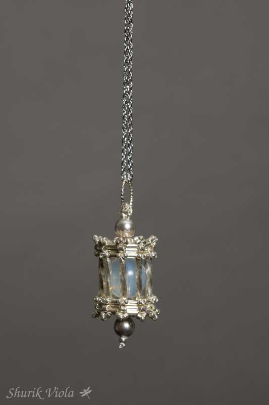 Seed beaded pendant Lantern / Pendentif Lampion en perles de rocaille