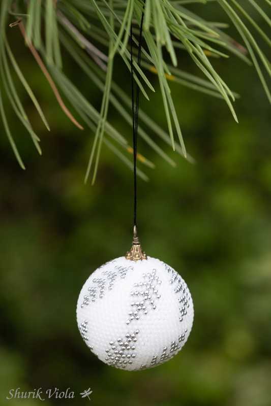 Boule de Noël / Christmas ball - Shurik Viola