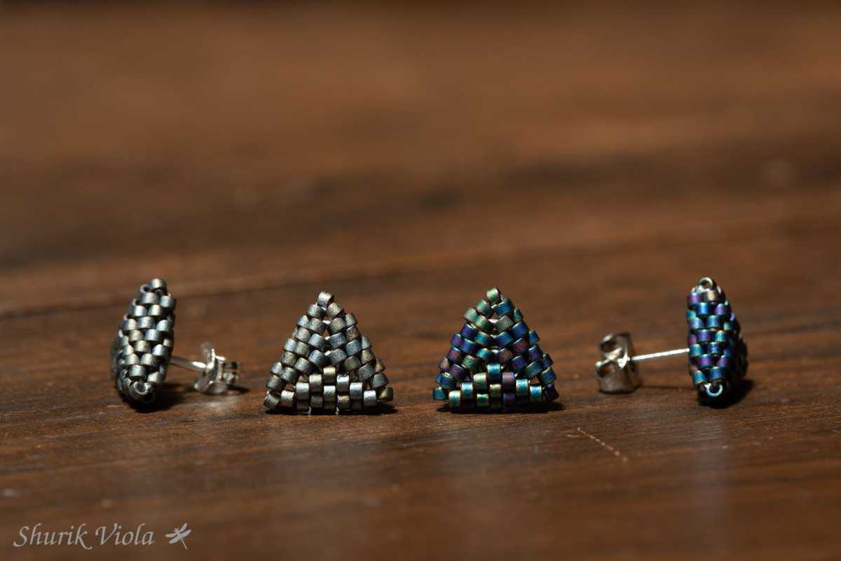 Seed bead earrings / Boucles d'oreilles en perles de rocaille - Shurik Viola